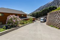 653 Mountain View Dive, Swall Meadows, CA 93514