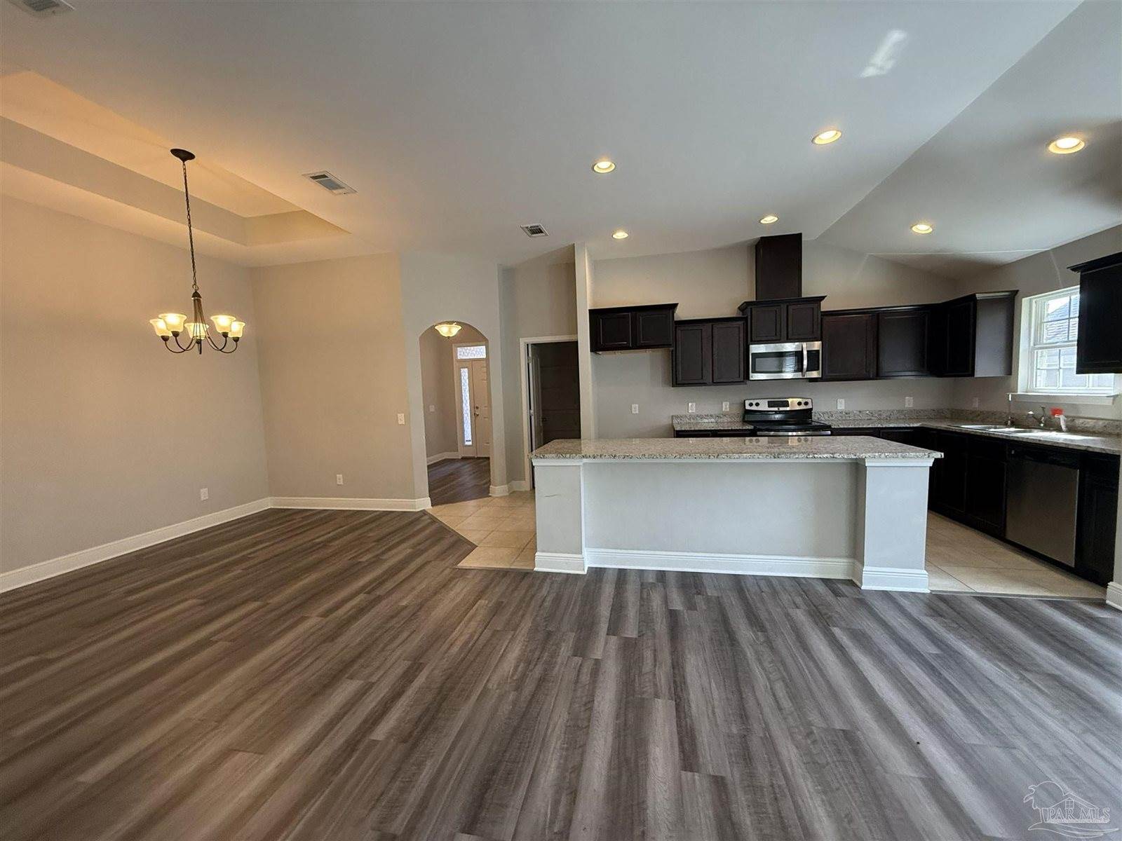 7221 Farmers Rd, Pensacola, FL 32526
