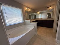 7221 Farmers Rd, Pensacola, FL 32526