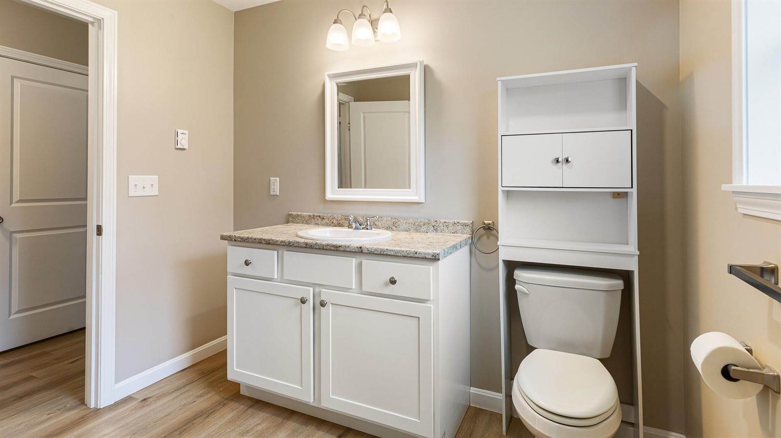 51 Stearns Farm Road, Hampden, ME 04444