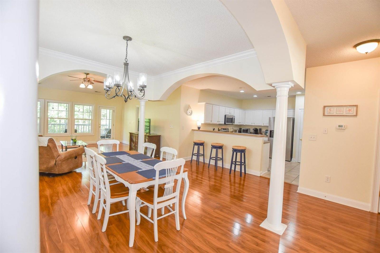 2450 Marsh Glen Dr., North Myrtle Beach, SC 29582