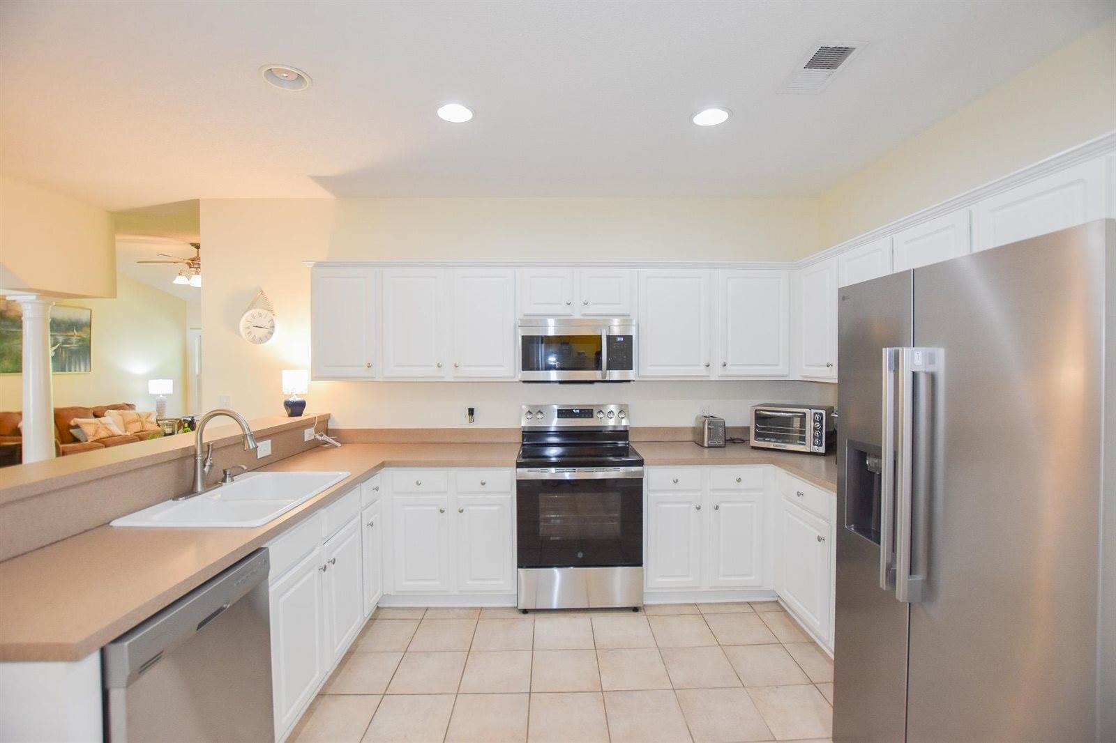 2450 Marsh Glen Dr., North Myrtle Beach, SC 29582