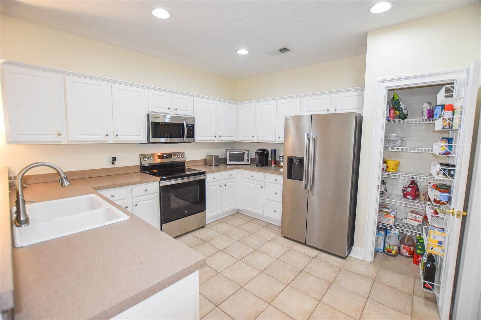 2450 Marsh Glen Dr., North Myrtle Beach, SC 29582