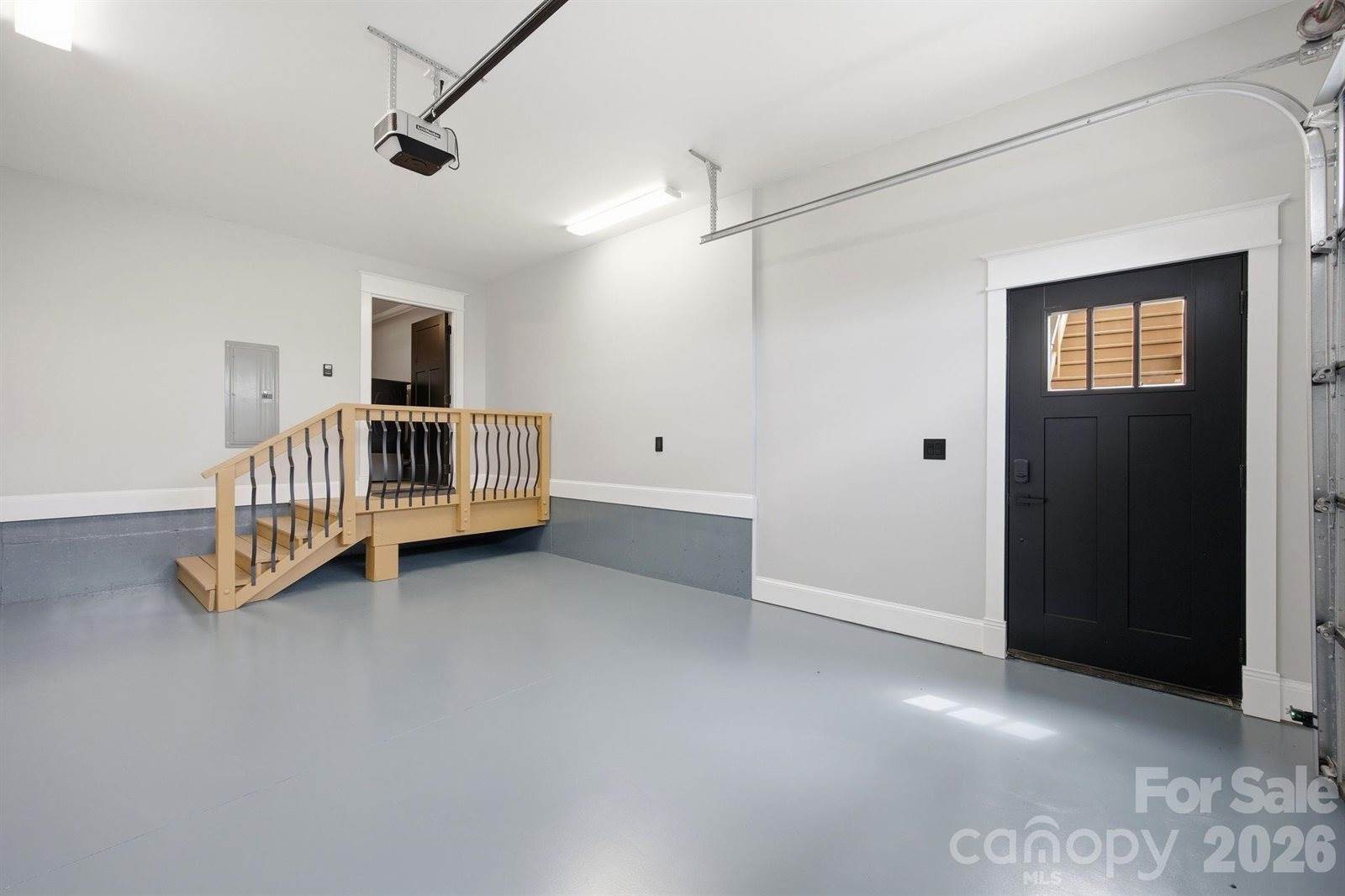 276 Coopers Drive, Hendersonville, NC 28739