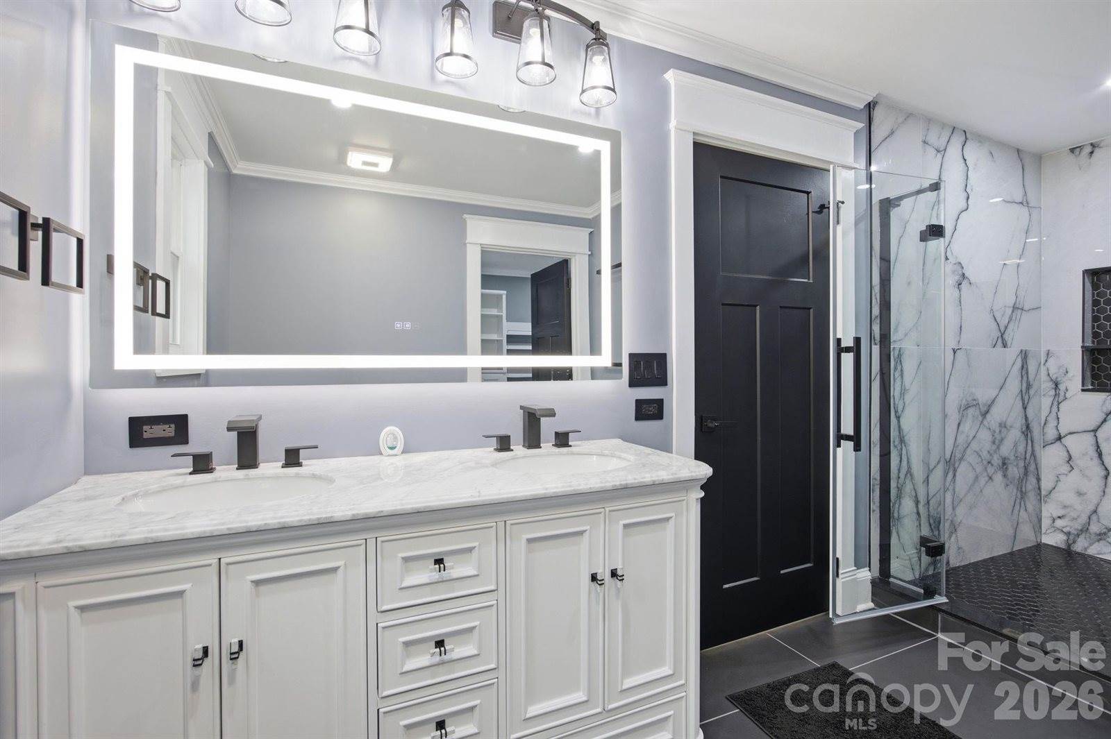 276 Coopers Drive, Hendersonville, NC 28739