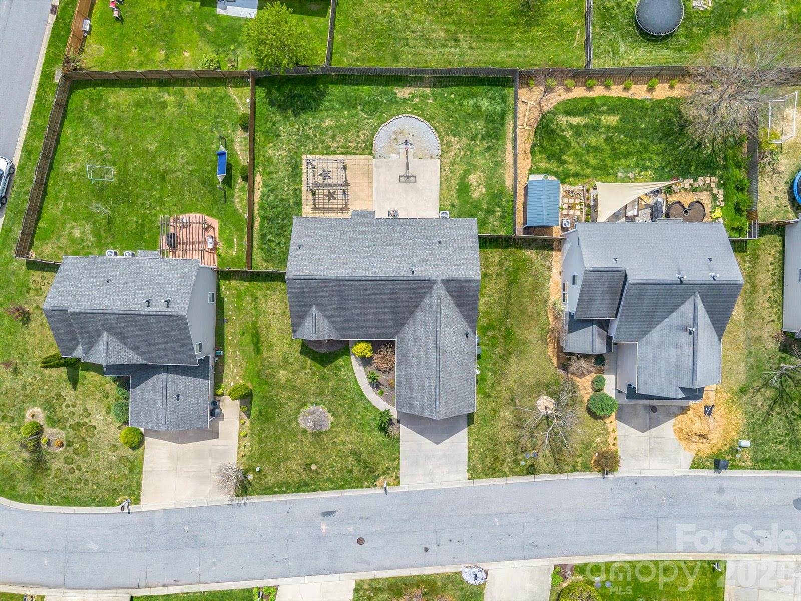 33 Lumber River Road, Fletcher, NC 28732