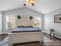 33 Lumber River Road, Fletcher, NC 28732