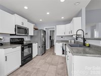 33 Lumber River Road, Fletcher, NC 28732