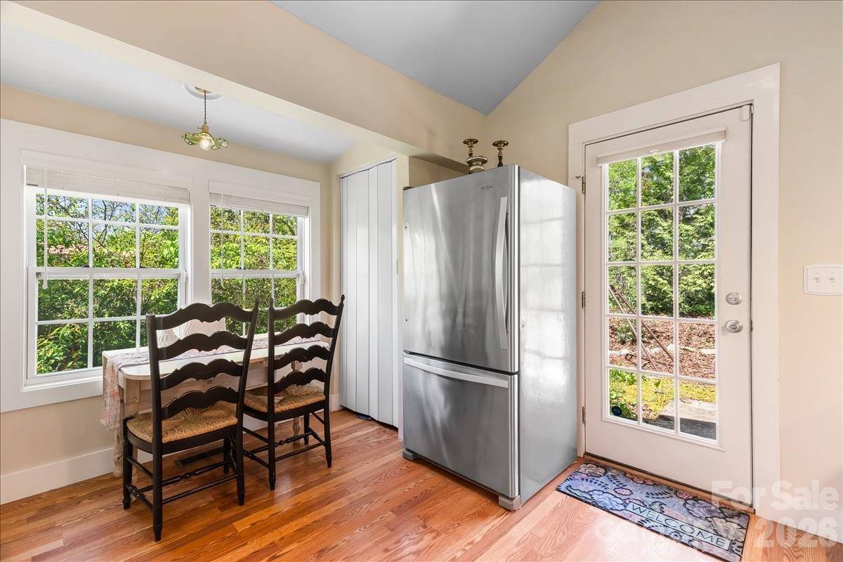 14 Woodrow Avenue, Asheville, NC 28801