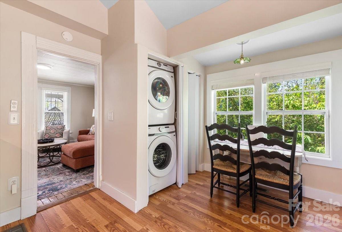 14 Woodrow Avenue, Asheville, NC 28801