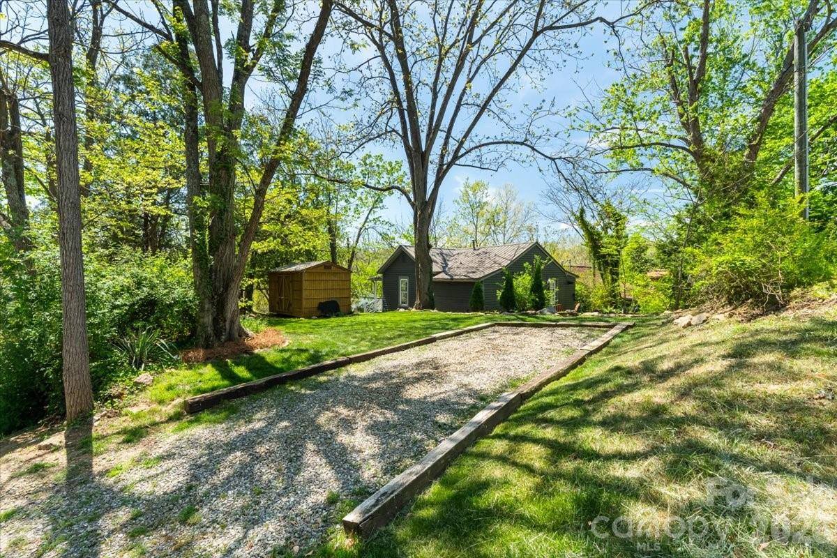 14 Woodrow Avenue, Asheville, NC 28801