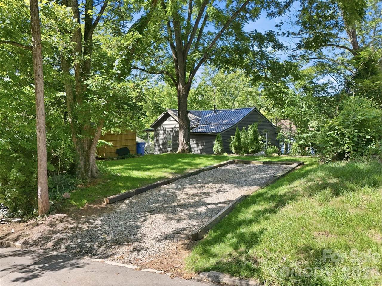 14 Woodrow Avenue, Asheville, NC 28801