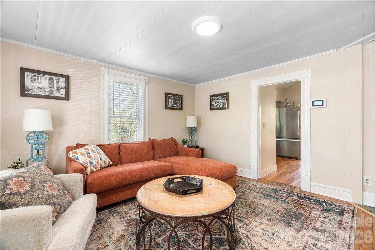 14 Woodrow Avenue, Asheville, NC 28801