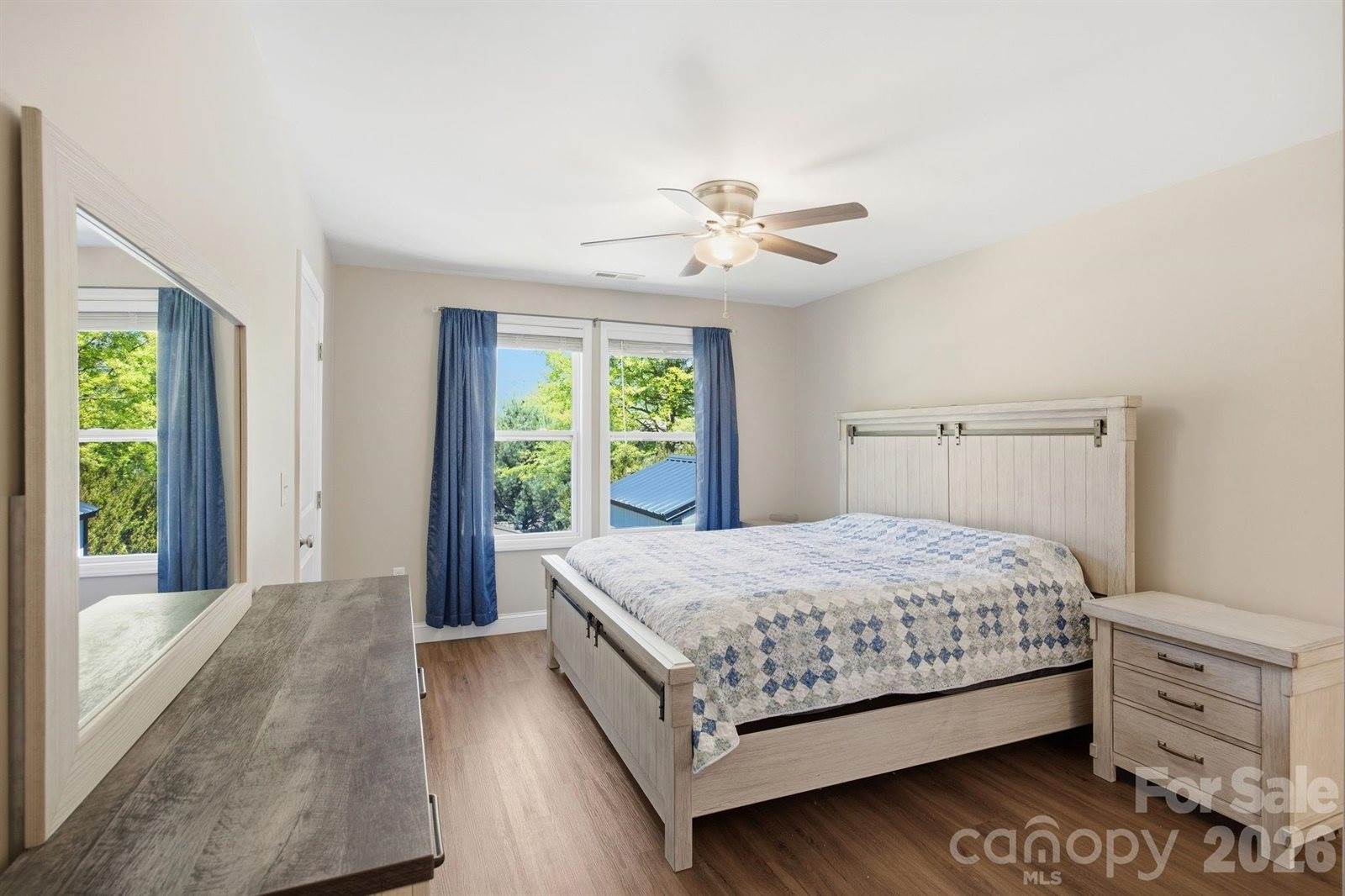 9 Half Moon Drive, Swannanoa, NC 28778