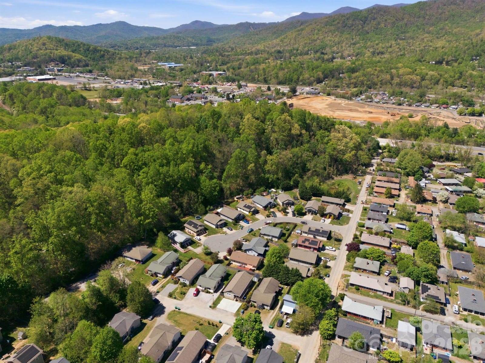 9 Half Moon Drive, Swannanoa, NC 28778