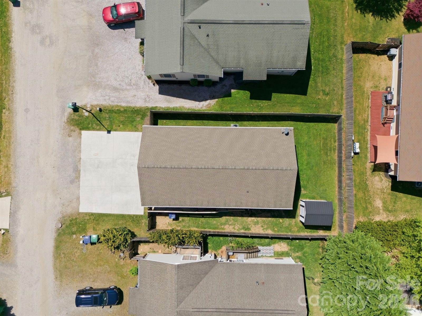 9 Half Moon Drive, Swannanoa, NC 28778
