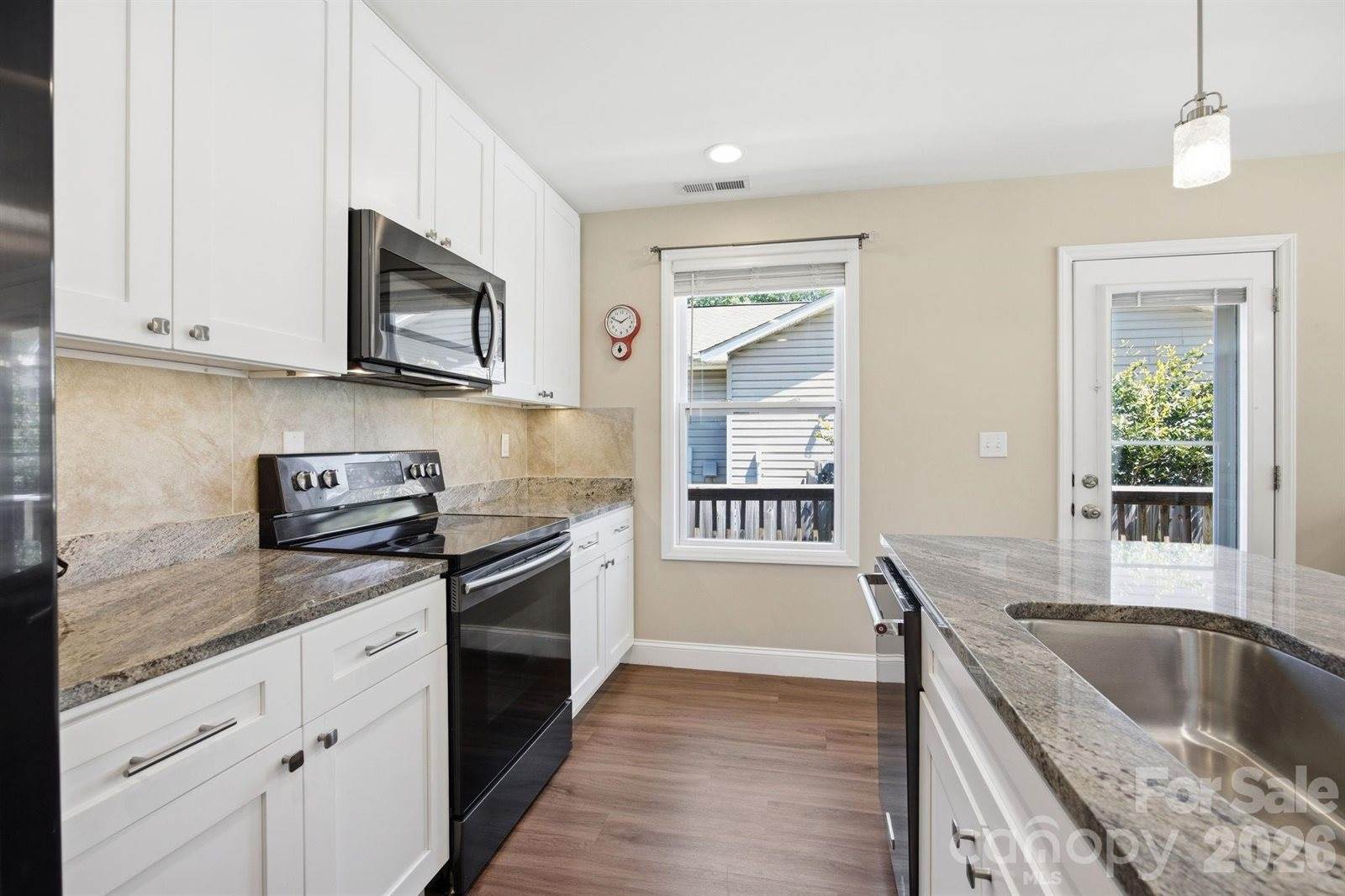 9 Half Moon Drive, Swannanoa, NC 28778