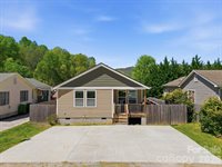 9 Half Moon Drive, Swannanoa, NC 28778