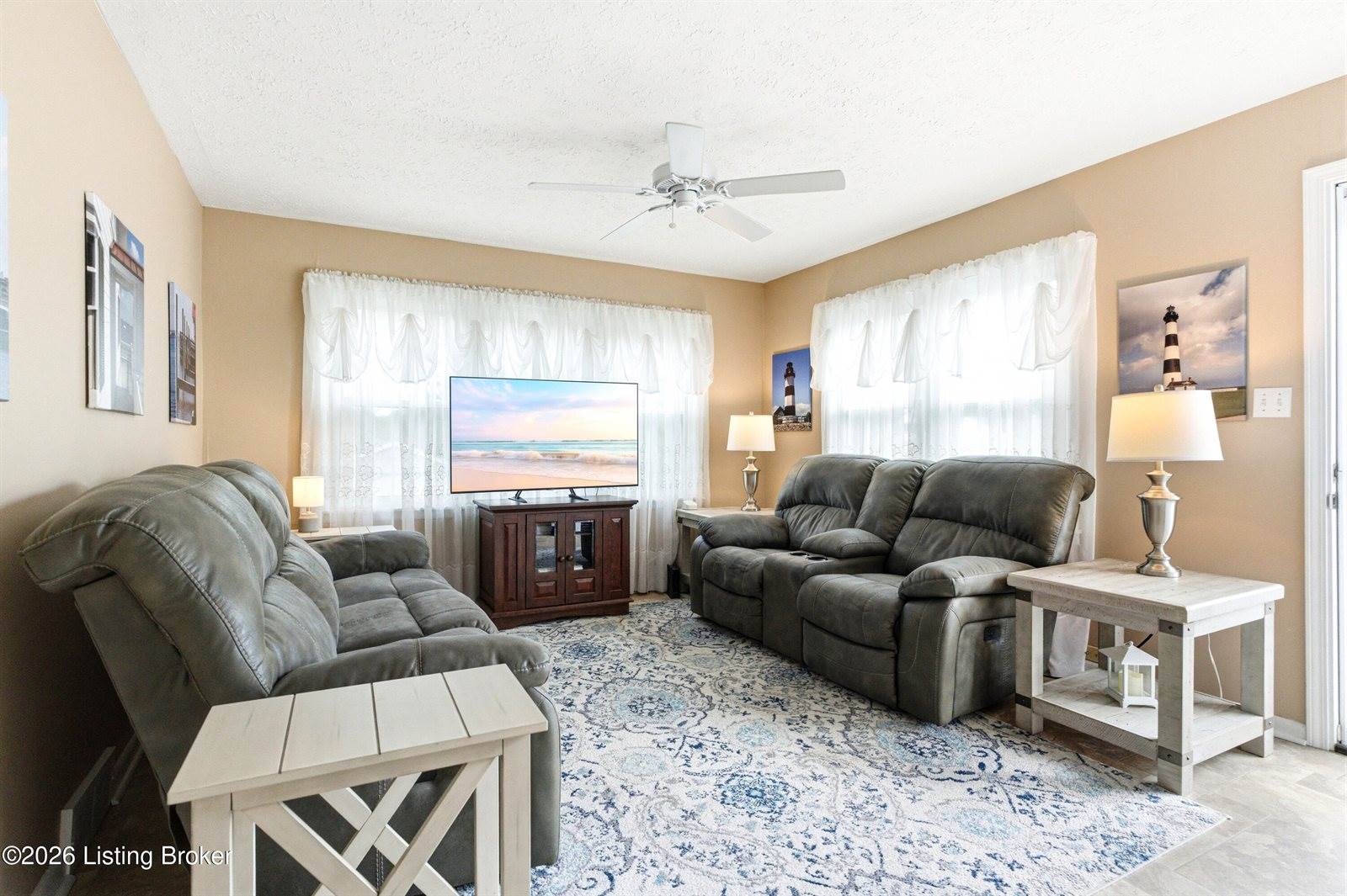 405 Lawrence St, Brandenburg, KY 40108