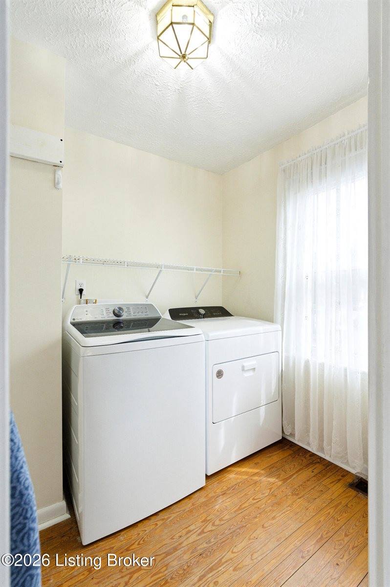 405 Lawrence St, Brandenburg, KY 40108