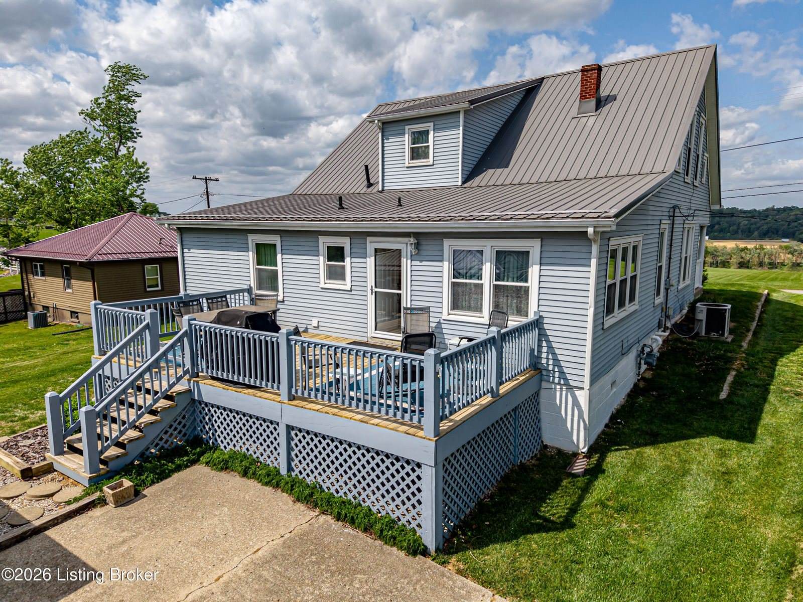 405 Lawrence St, Brandenburg, KY 40108