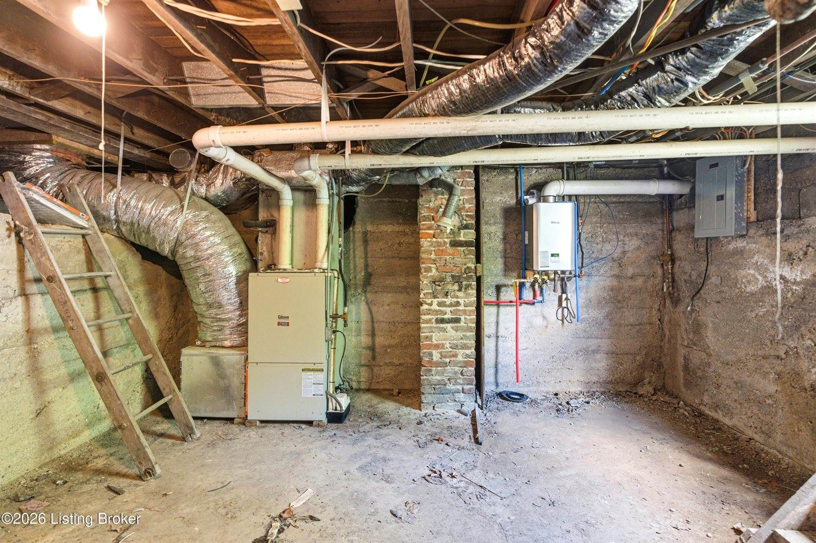 405 Lawrence St, Brandenburg, KY 40108