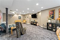 9 Midway Dr, Kennedy Township, PA 15136