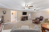9 Midway Dr, Kennedy Township, PA 15136