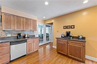 9 Midway Dr, Kennedy Township, PA 15136