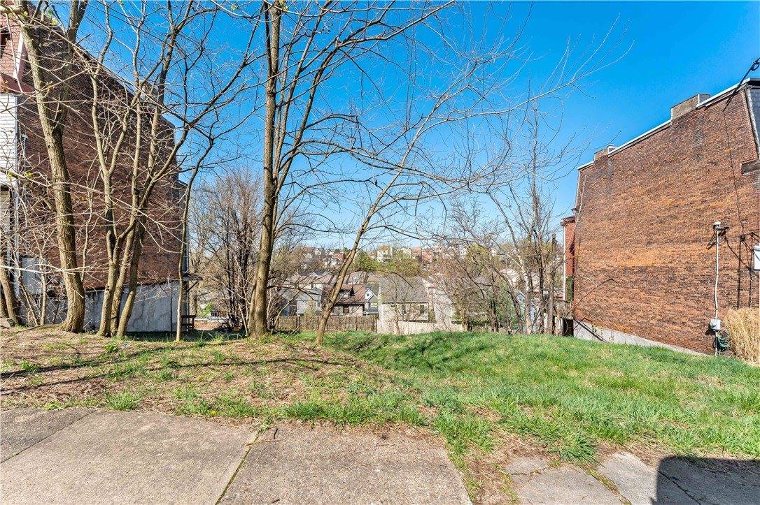 260-262 Plymouth St, Mt Washington, PA 15211