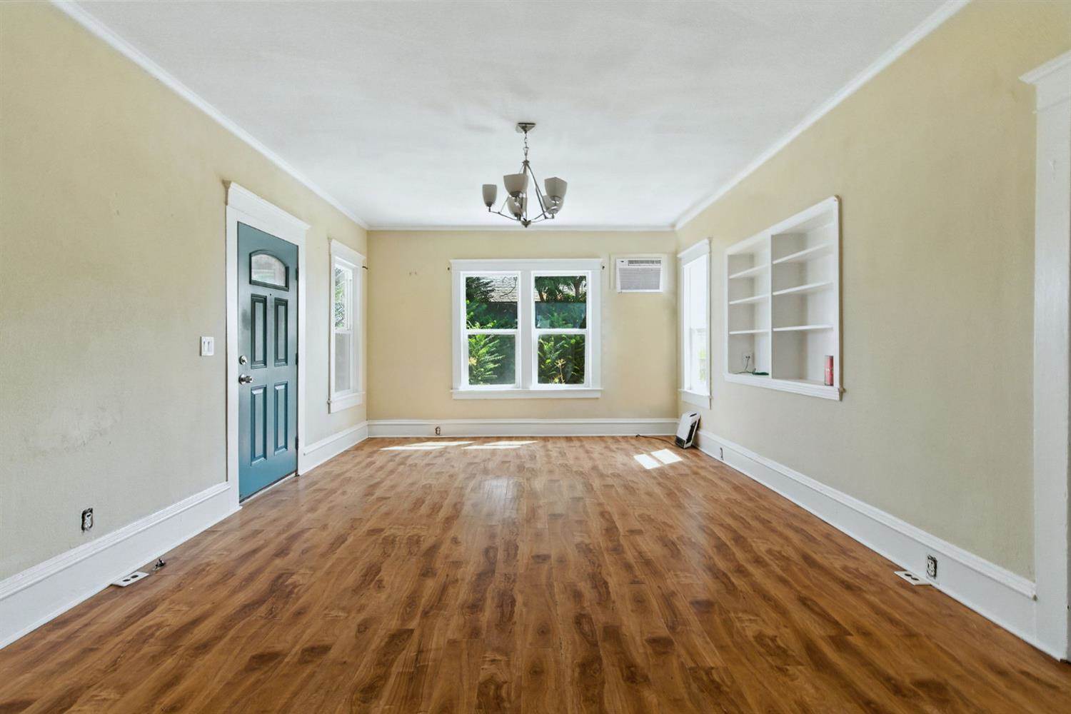 312 West Main Street, Turlock, CA 95380