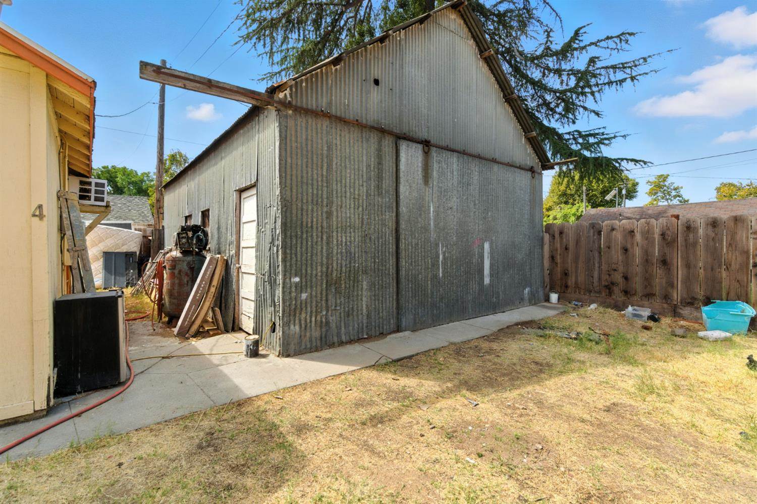 312 West Main Street, Turlock, CA 95380