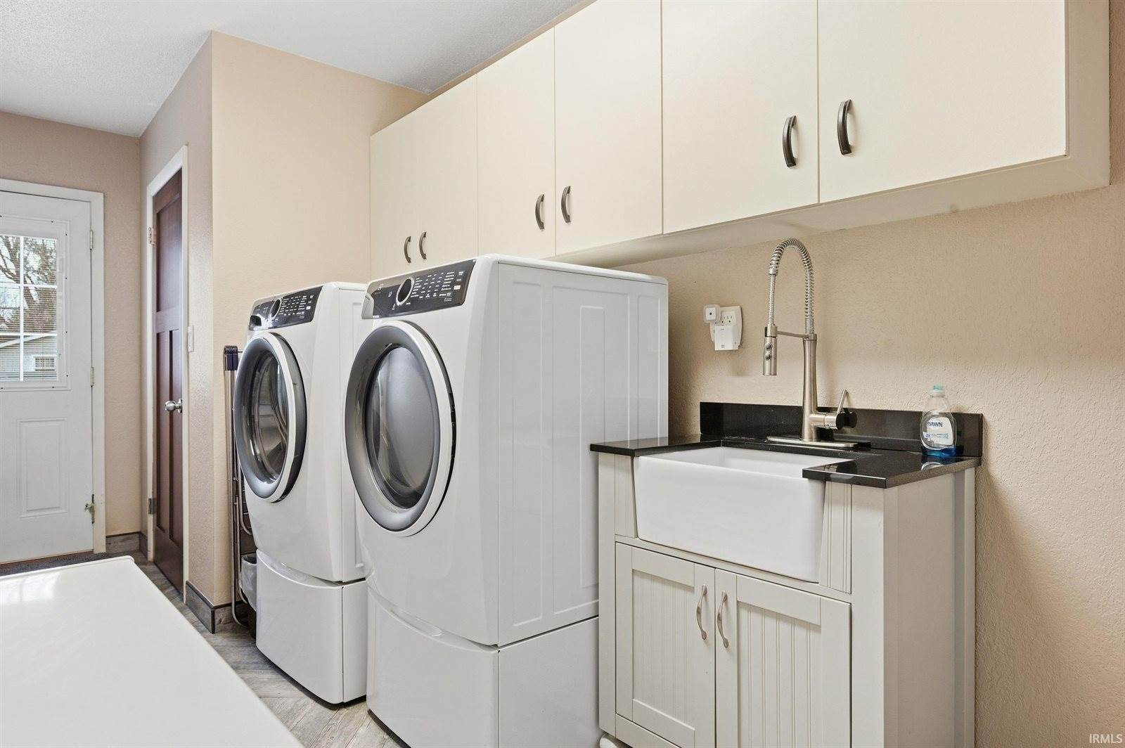 9113 W Lone Beech Drive, Muncie, IN 47304