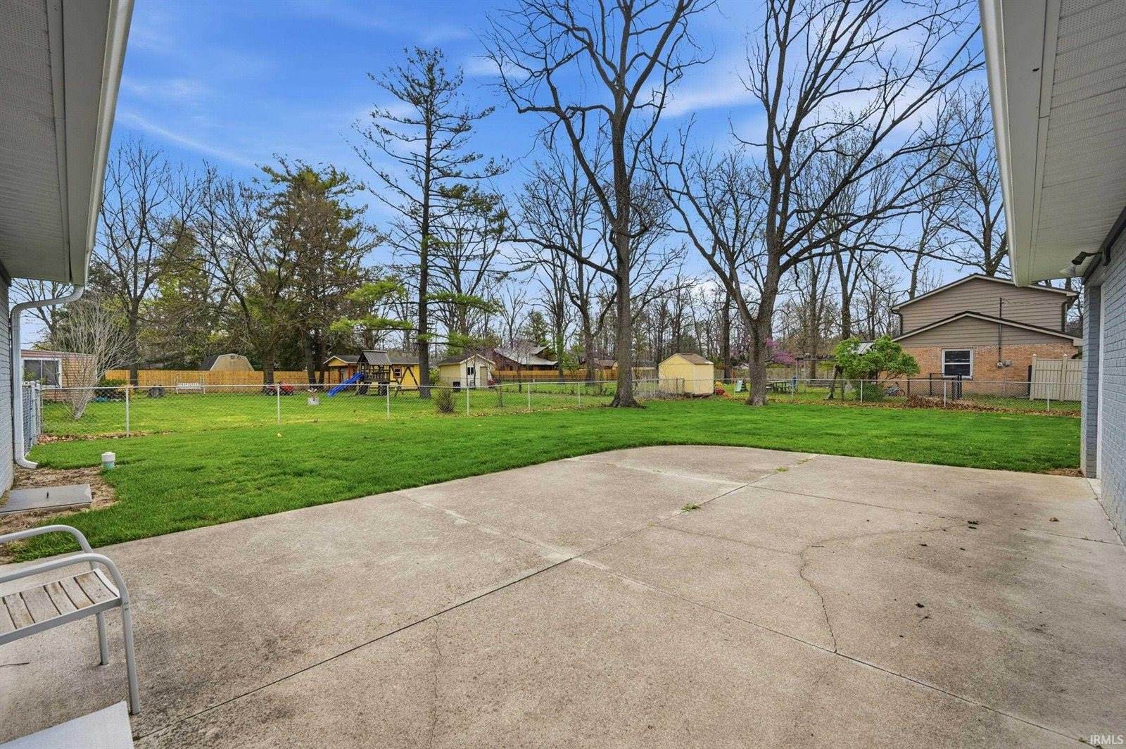 9113 W Lone Beech Drive, Muncie, IN 47304