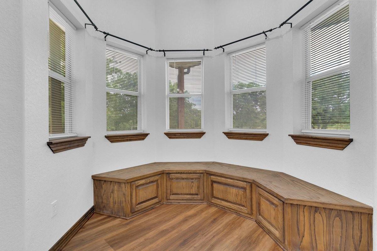 268 Lacy Dr ., Lipan, TX 76462