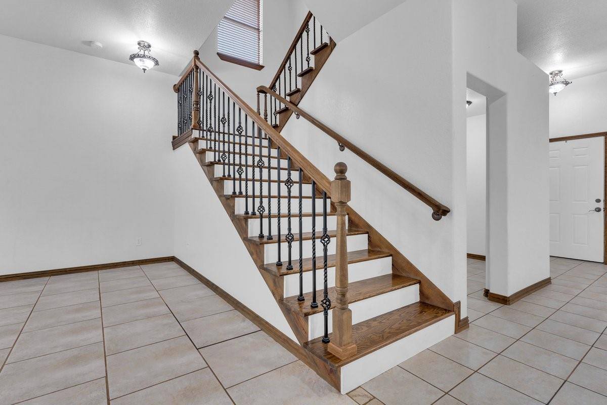 268 Lacy Dr ., Lipan, TX 76462