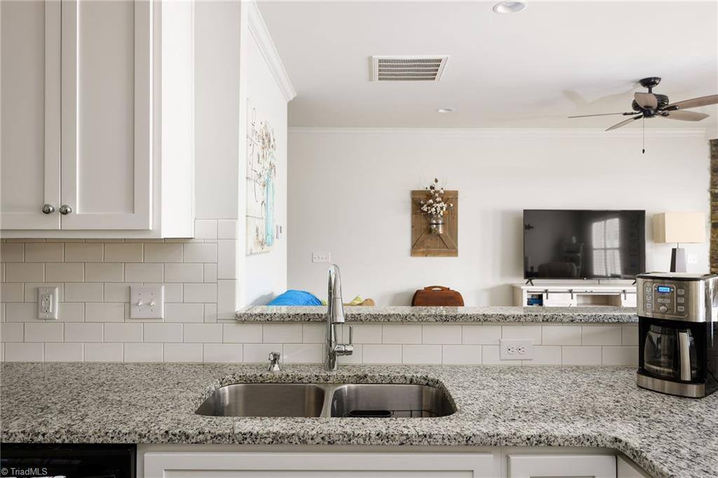 312 Lawrence Drive, Lexington, NC 27295