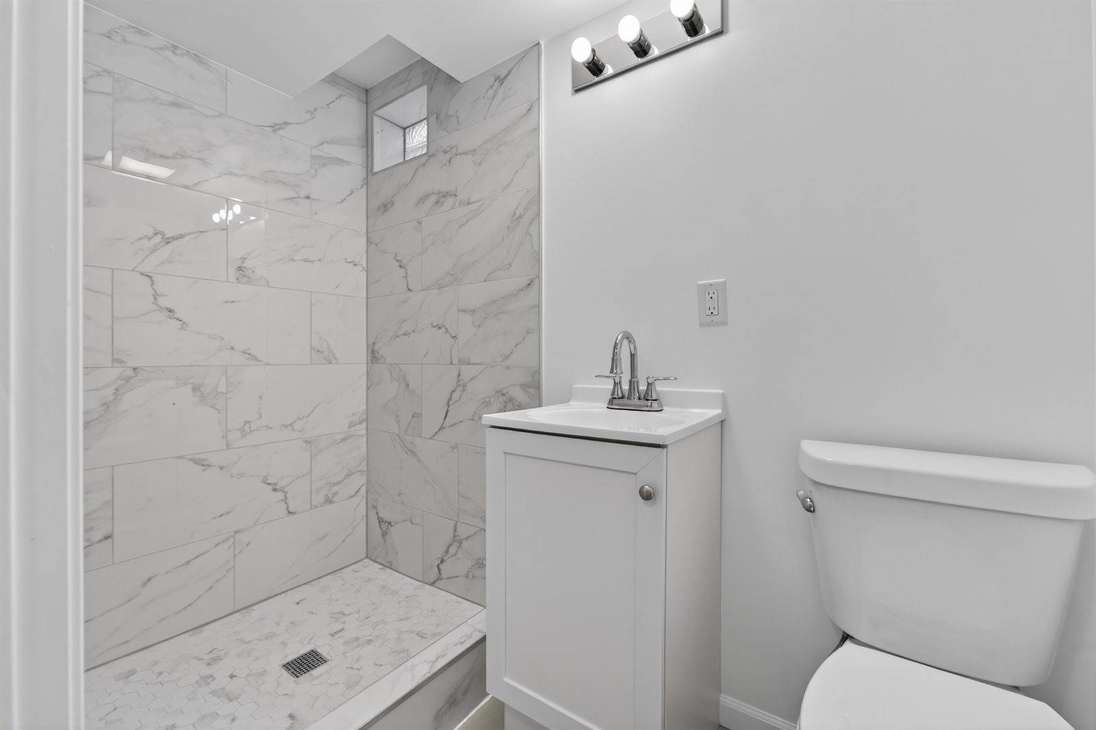 8630 West Lancaster Ave, Milwaukee, WI 53225