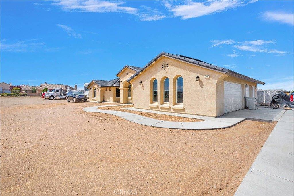 12752 Farmington Street, Oak Hills, CA 92344