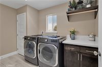 12752 Farmington Street, Oak Hills, CA 92344