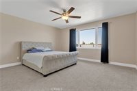 12752 Farmington Street, Oak Hills, CA 92344