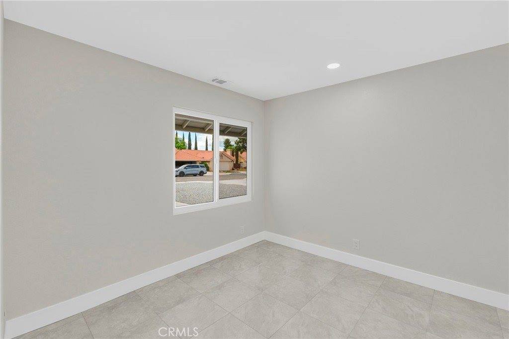 10460 Bouquet Avenue, Adelanto, CA 92301