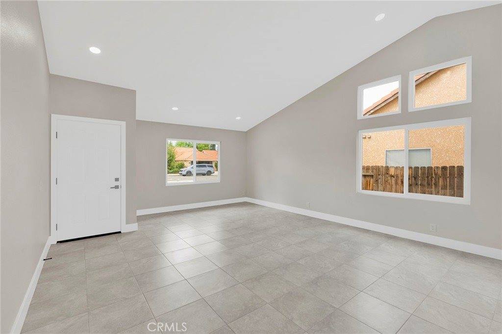 10460 Bouquet Avenue, Adelanto, CA 92301