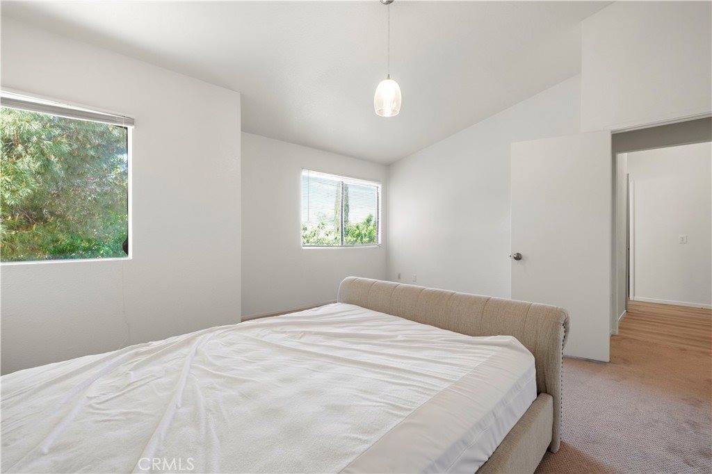 44131 Sunmist Court, Lancaster, CA 93535