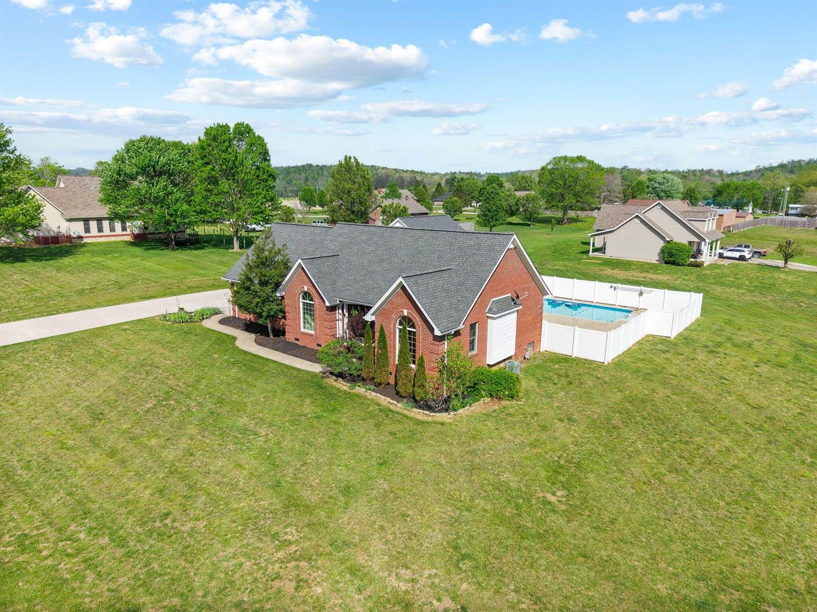 55 Candi Brook Lane, Corbin, KY 40701