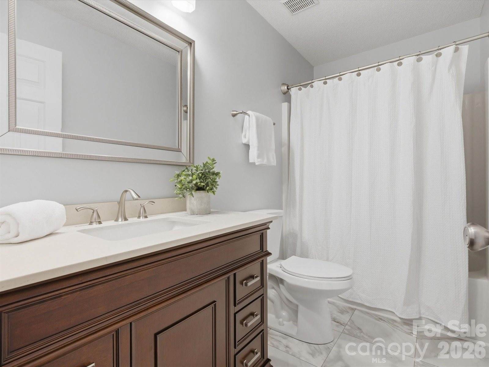 3129 Crescent Knoll Drive, Matthews, NC 28105