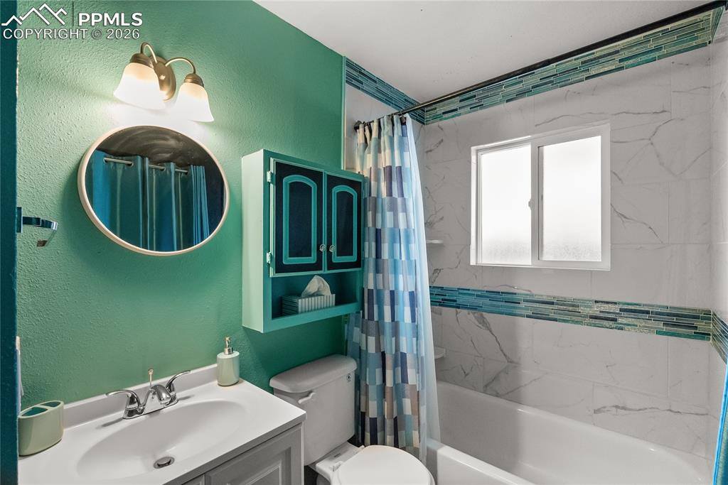 2038 Pepperwood Drive, Colorado Springs, CO 80910