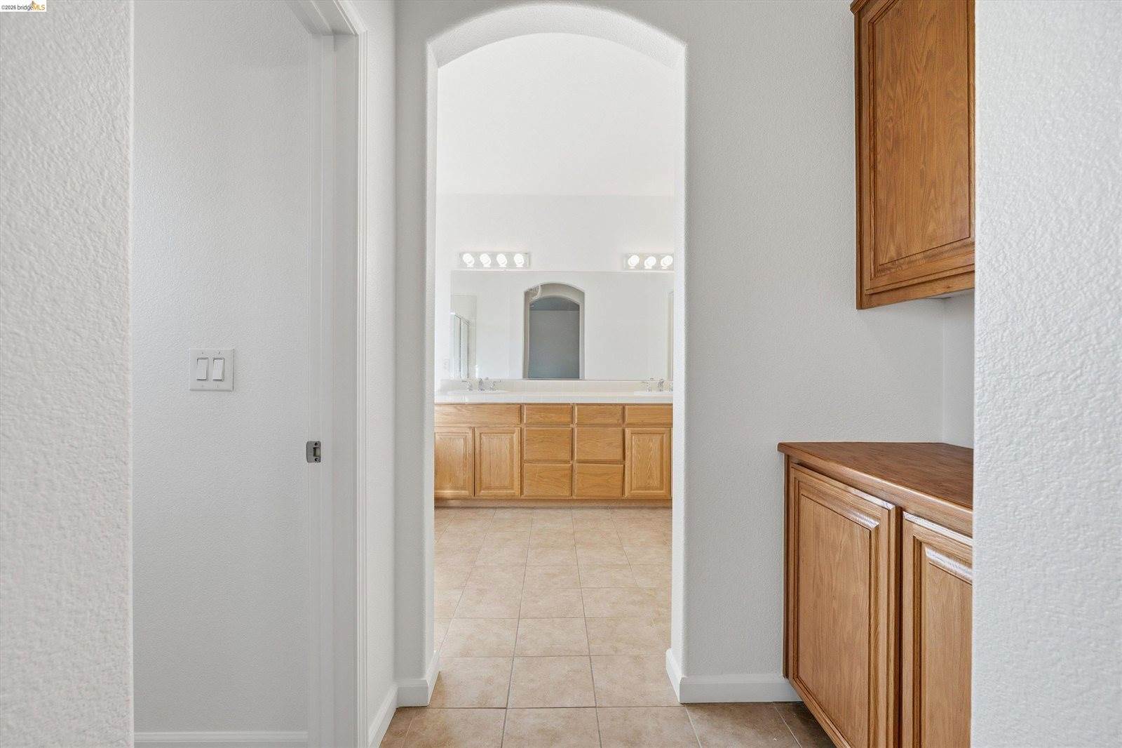 2340 St Augustine Dr, Brentwood, CA 94513