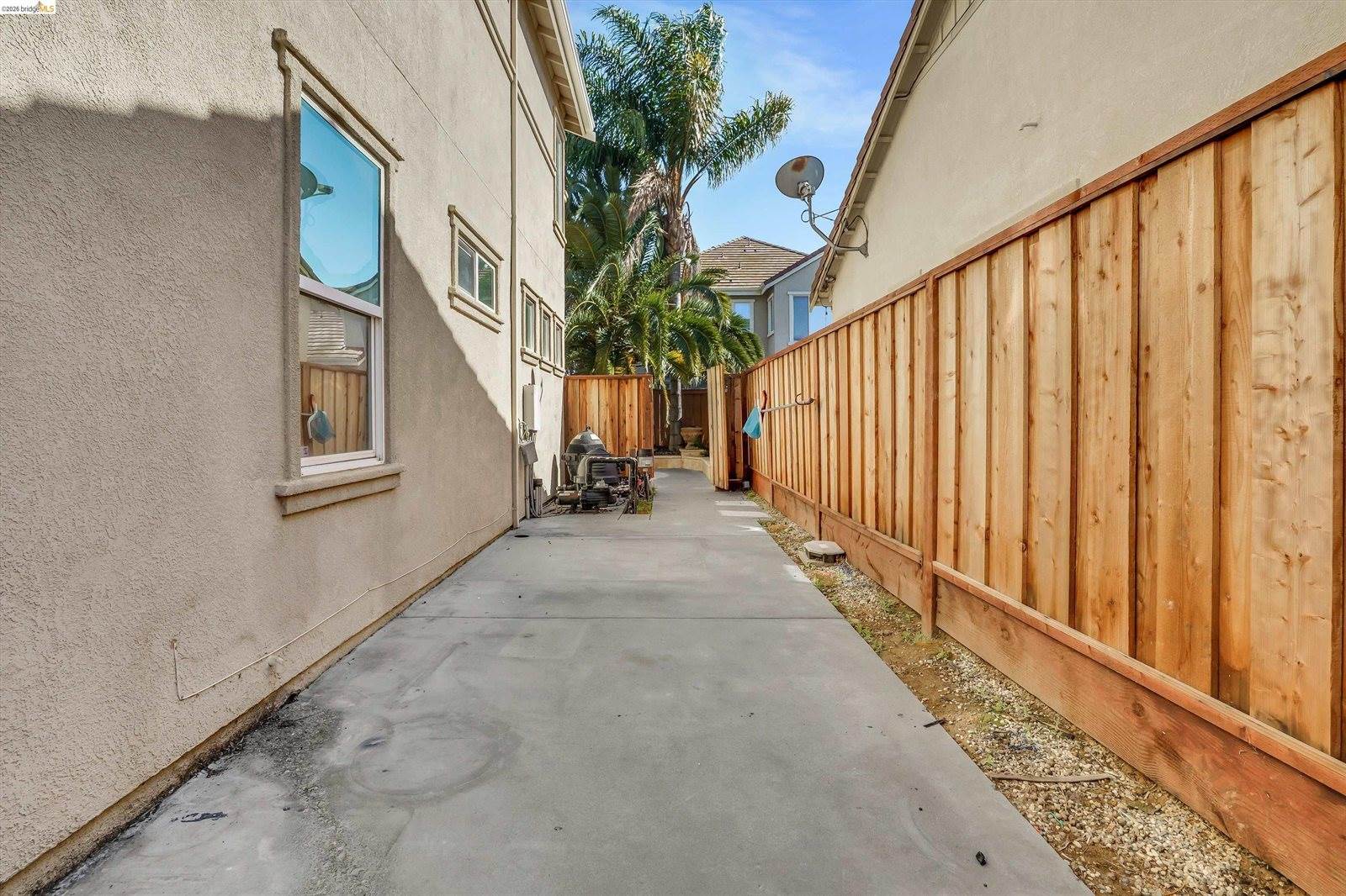 2340 St Augustine Dr, Brentwood, CA 94513