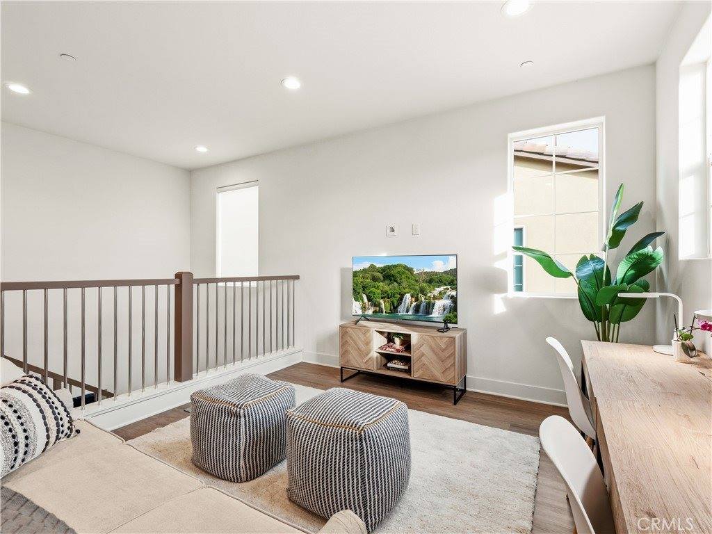 19149 Lauren Lane, Saugus, CA 91350